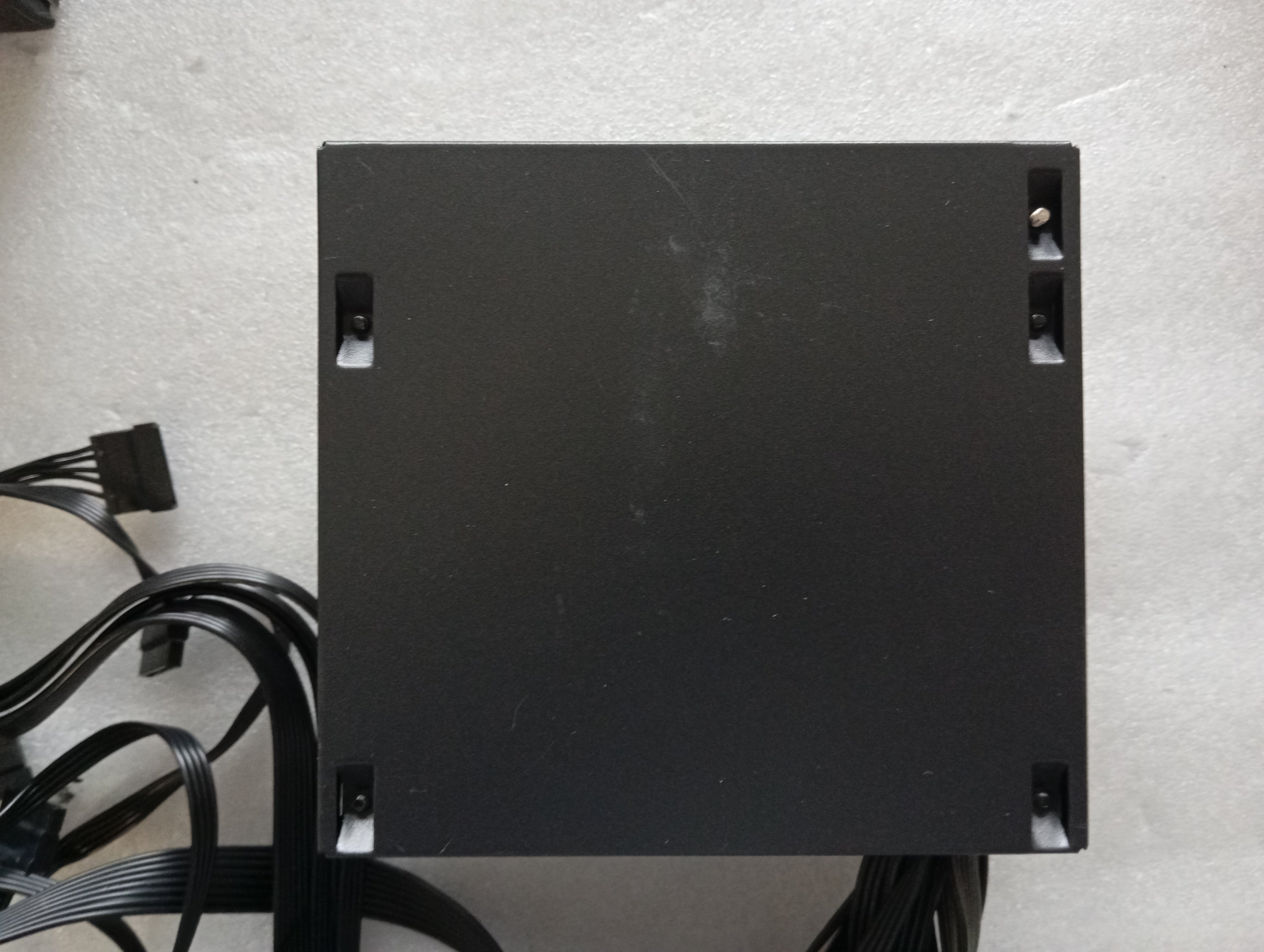 Refurbished Cooler Master MWE 500 White 230V - V2 Refurbished Cooler Master MWE 500 White 230V - V2